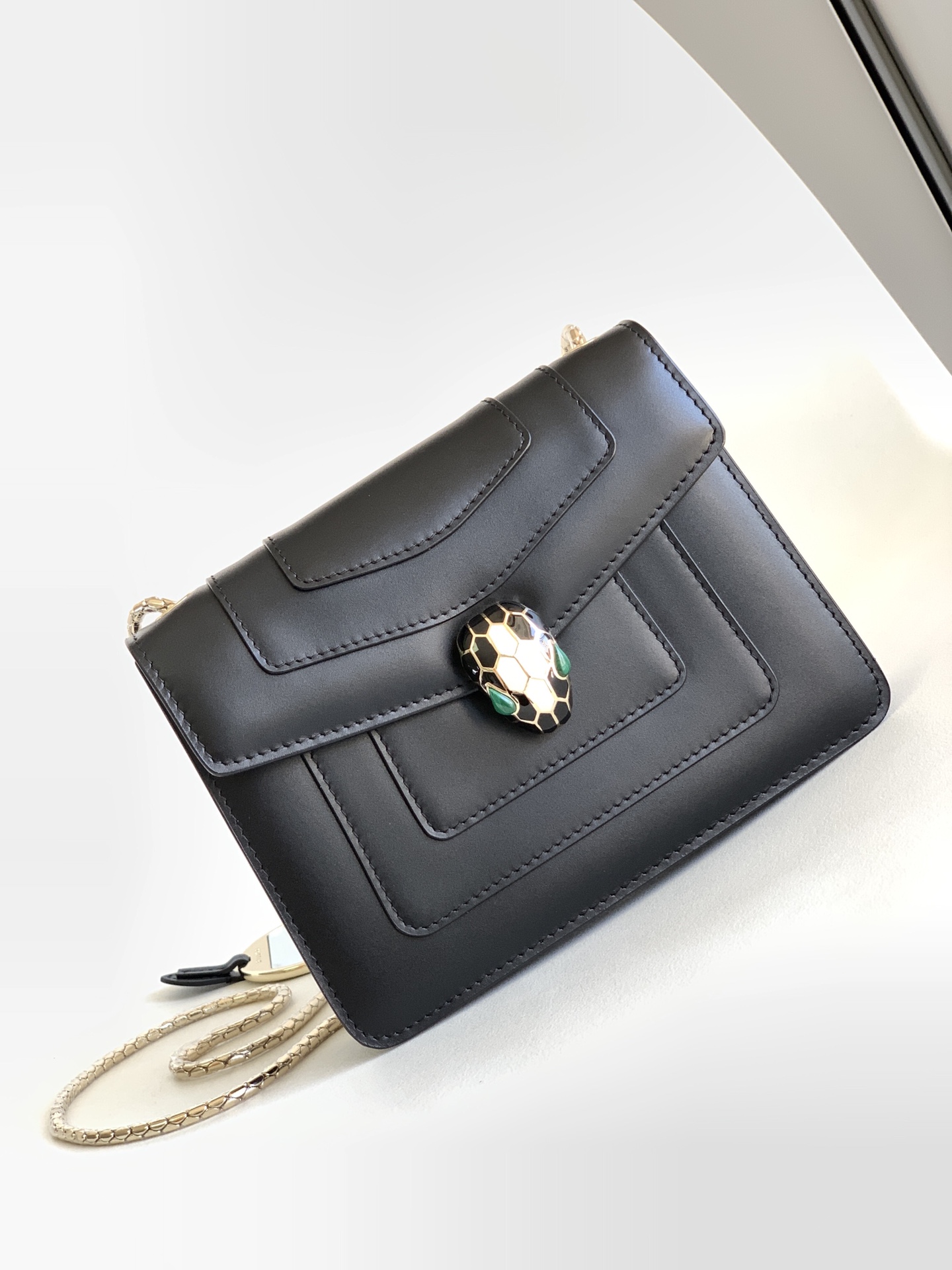 Bvlgari_Serpenti_Forever